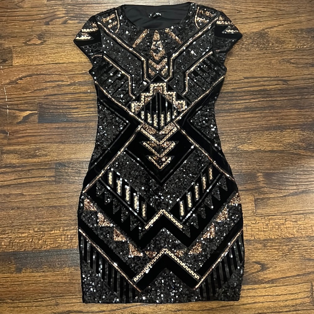 Express sequin dress - size xs - worn once for New Year’s party